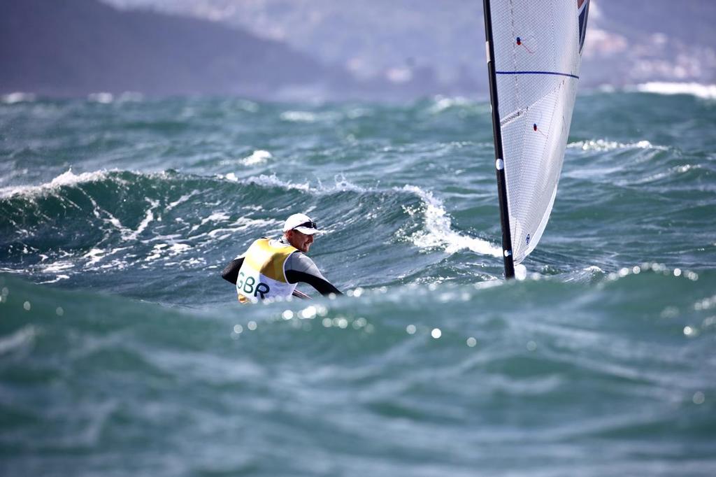Giles Scott in the Finn class on day 4 of the Rio 2016 Olympic Sailing Competition © Sailing Energy/World Sailing